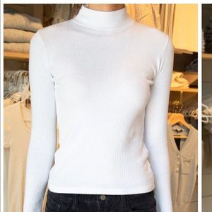 DANIELA COTTON TURTLENECK TOP